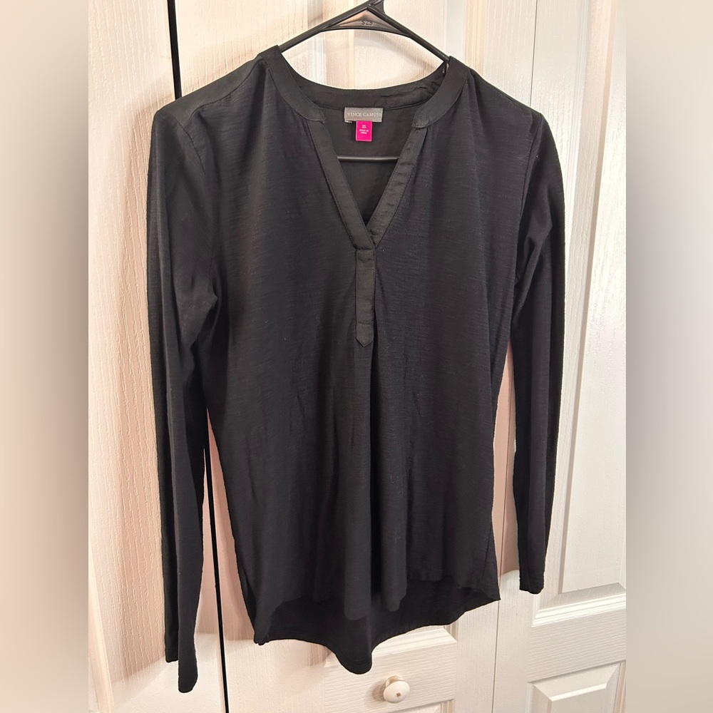 Vince Camuto Women’s‎ Black V-Neck High Low Long Sleeve 
 Top Blouse Size XS